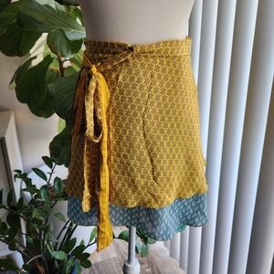 Vintage Yellow and Blue Patterned Silk Mini Wrap Skirt Size Small